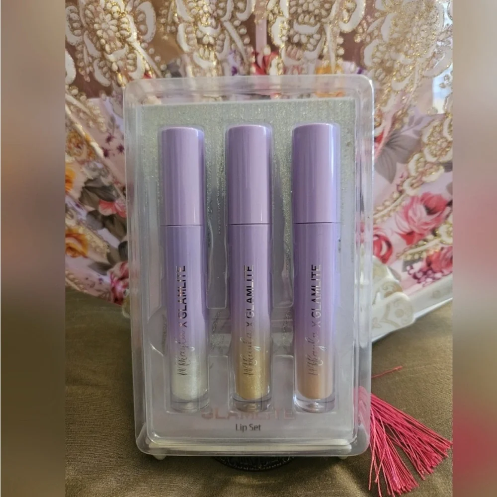 NIB - Mikayla X Glamlite Lip Gloss Set - Vegan - Cruelty Free - Allergy Tested